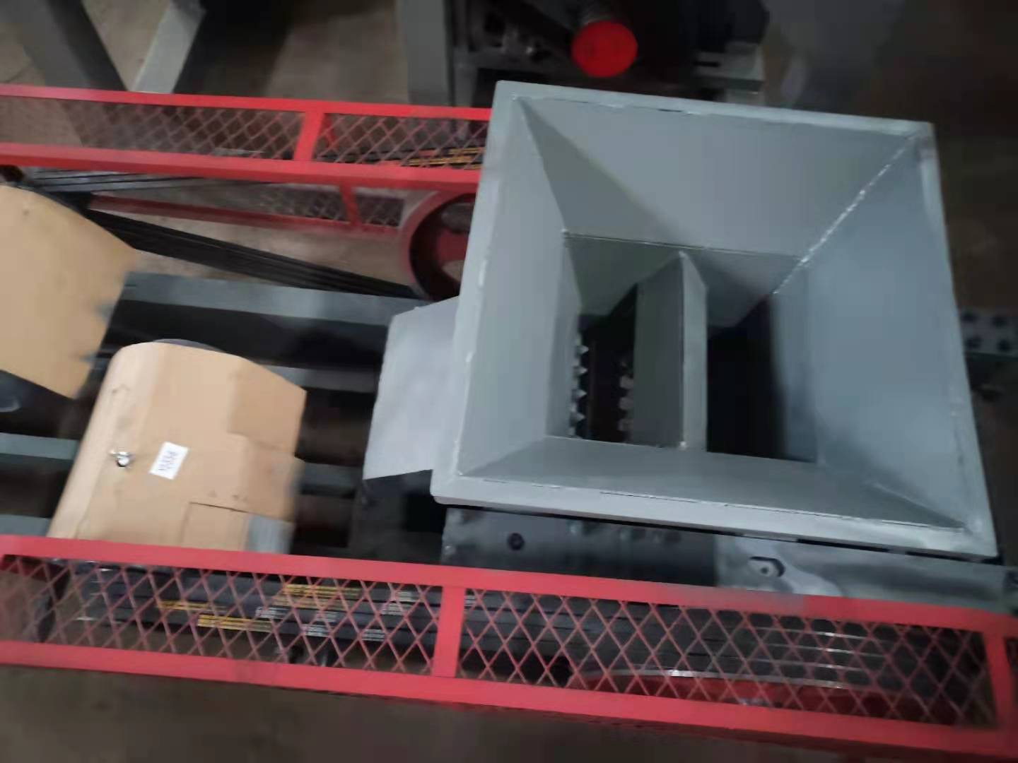 齒輥破碎機