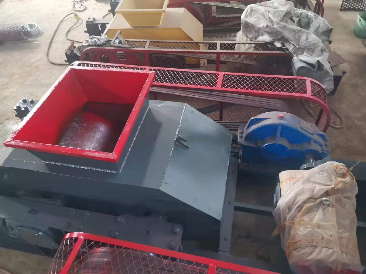 對(duì)輥破碎機(jī)
